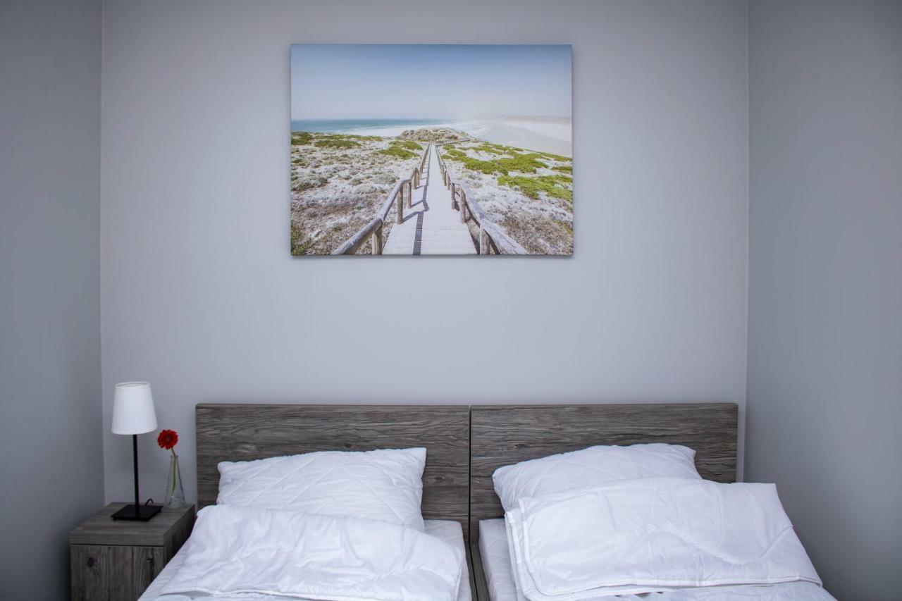 Apartament Z Ogrodkiem Trzęsacz Buitenkant foto