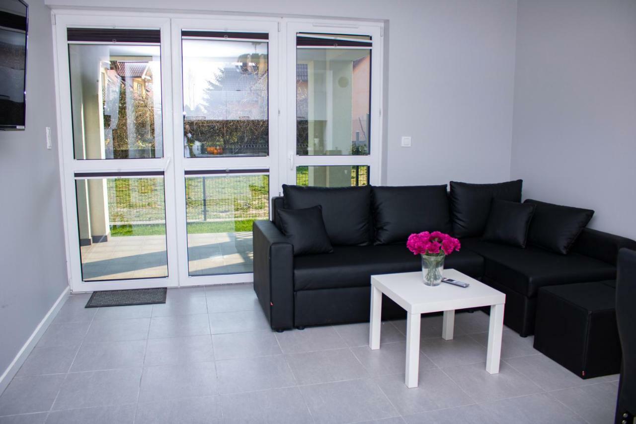 Apartament Z Ogrodkiem Trzęsacz Buitenkant foto