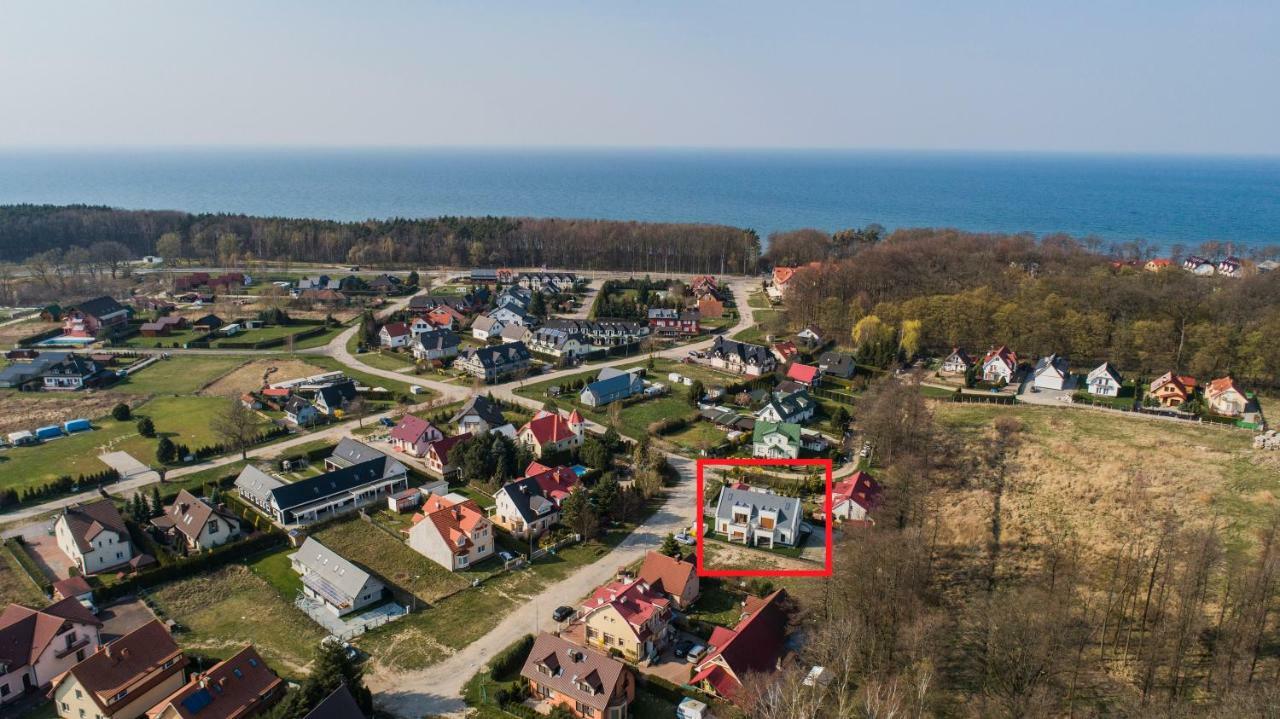 Apartament Z Ogrodkiem Trzęsacz Buitenkant foto